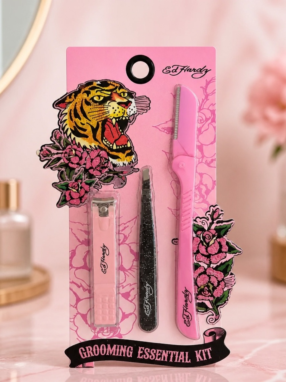 Ed Hardy Pink Grooming Essentials Kit Nail Clipper Tweezers & Razor